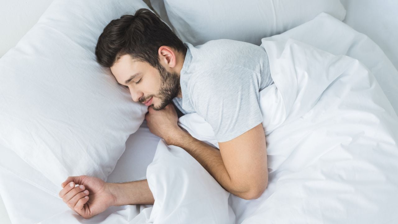 Quer dormir mais cedo? Tente esses 6 passos para mudar sua rotina