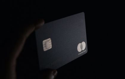Cartão Black Mastercard: confira os principais benefícios